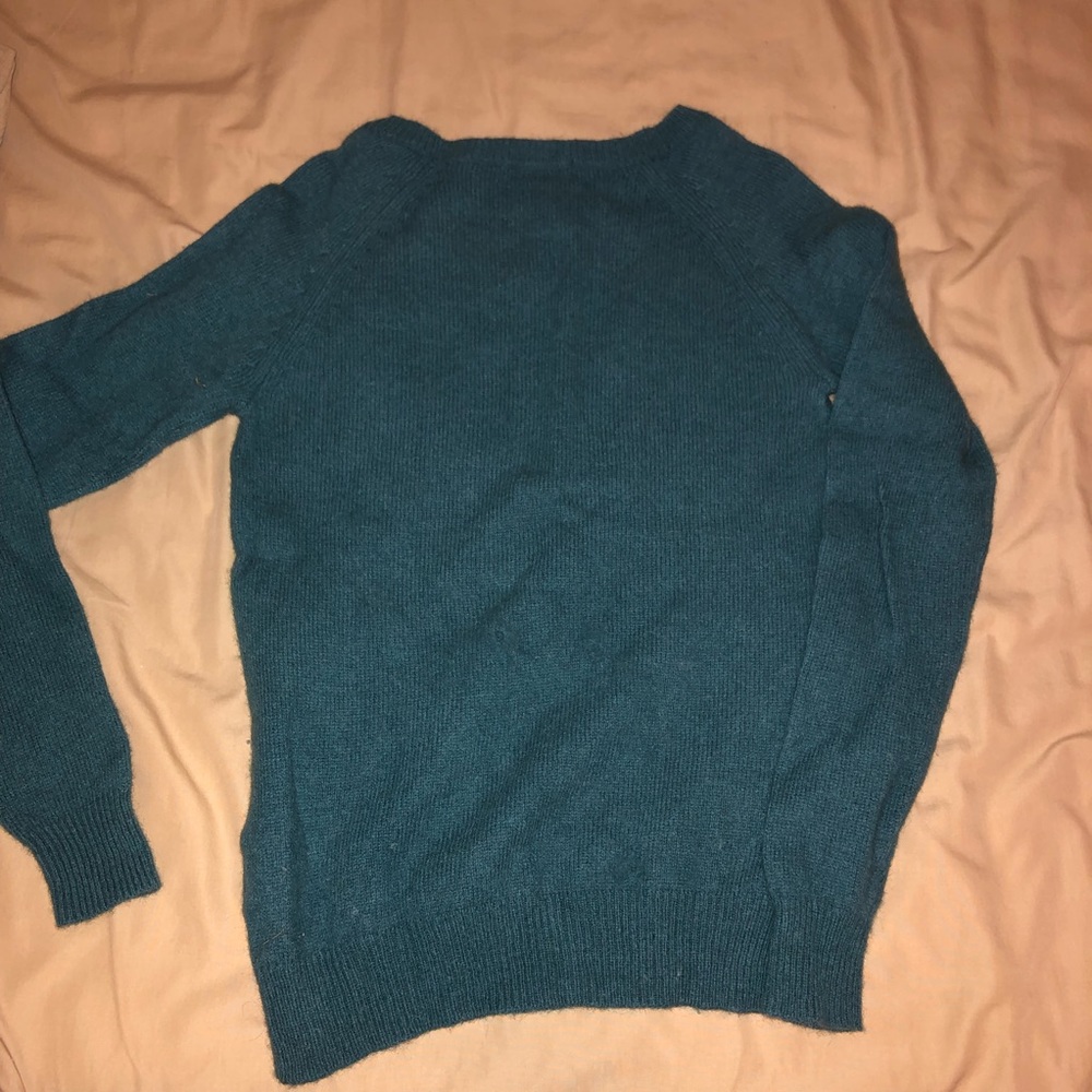 Sweater - Picture 4 of 4